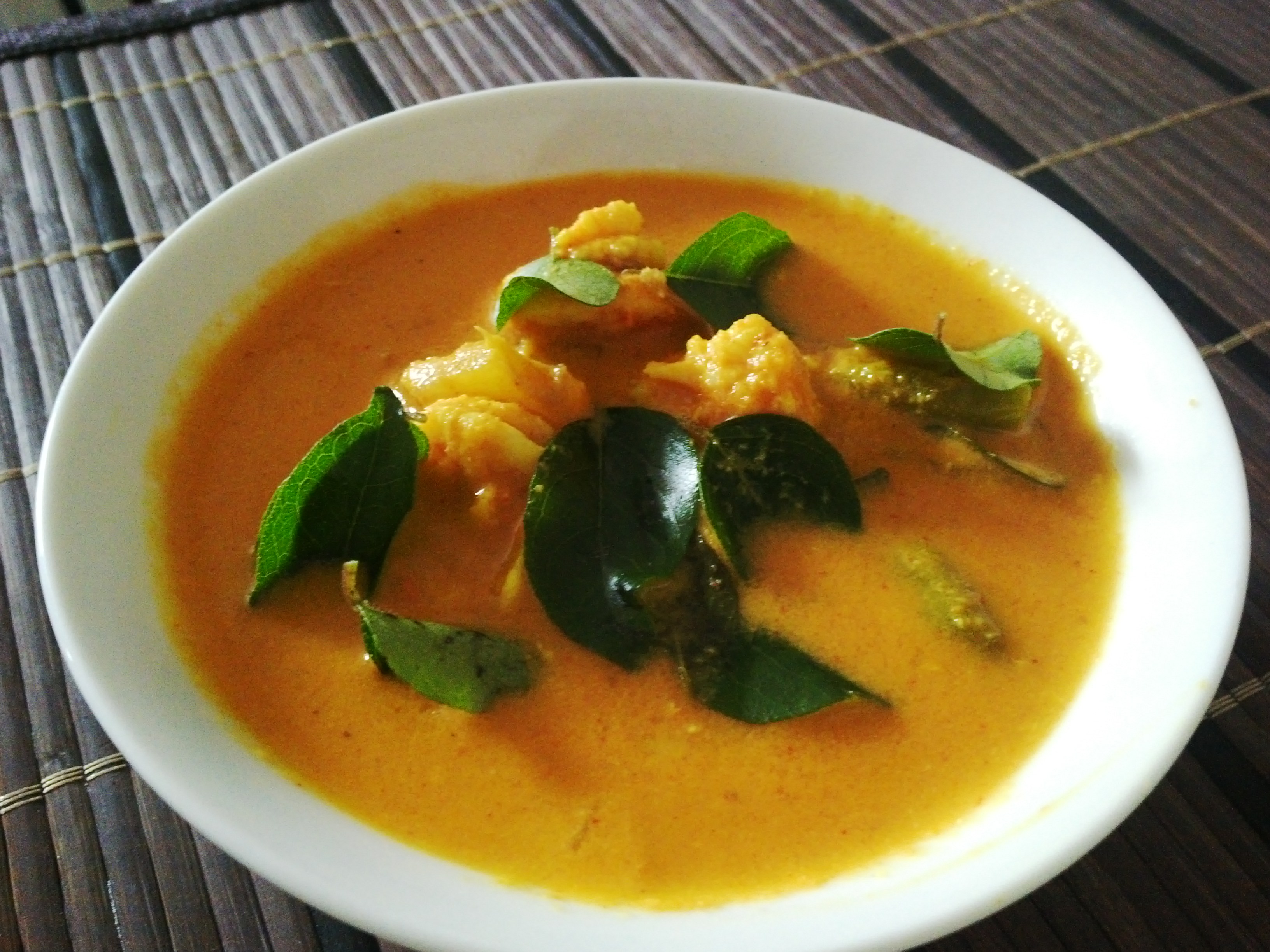 Chemeen Manga Curry (Prawn Mango Curry) – Kannur style