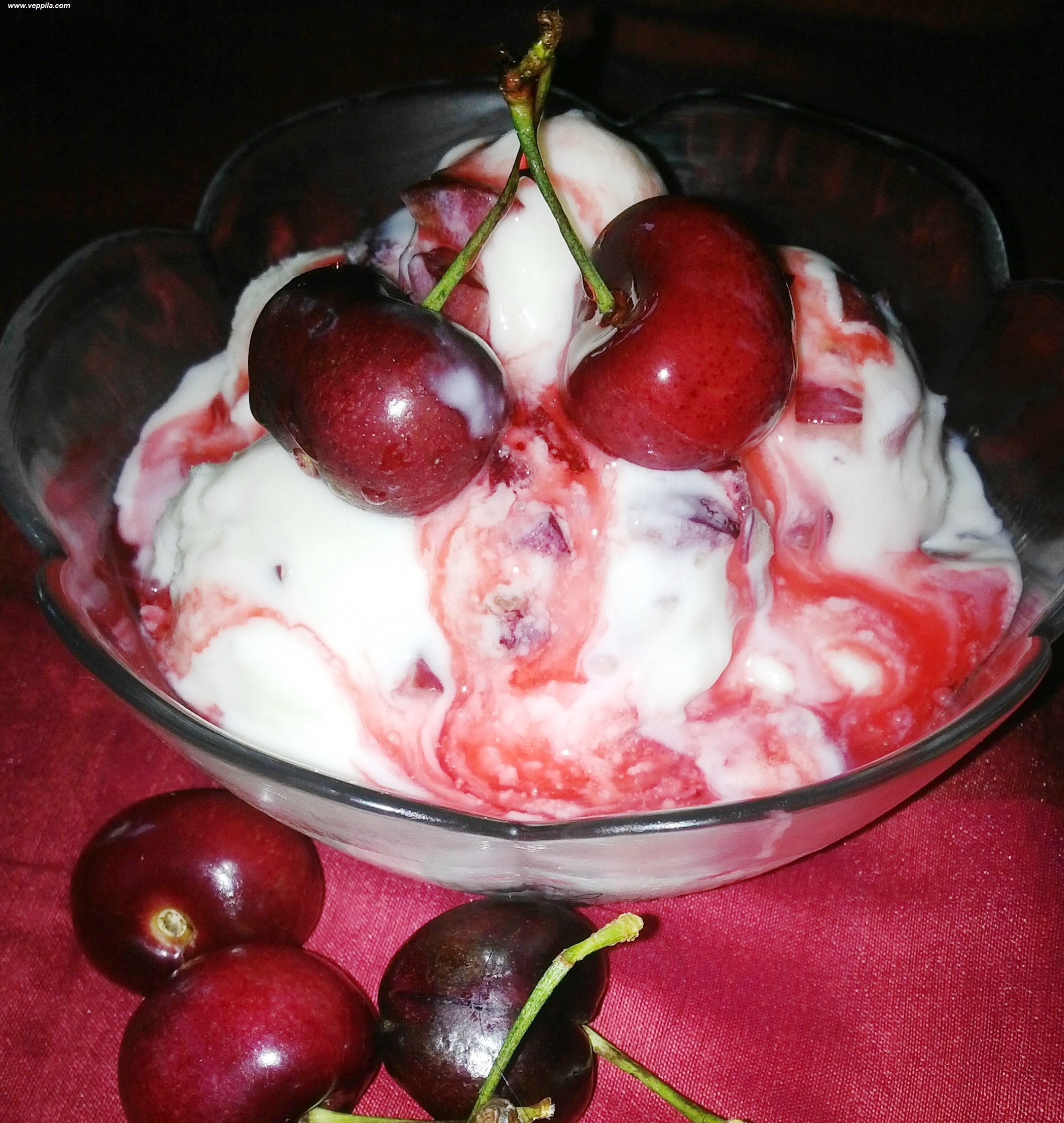 Cherry Yoghurt Icecream