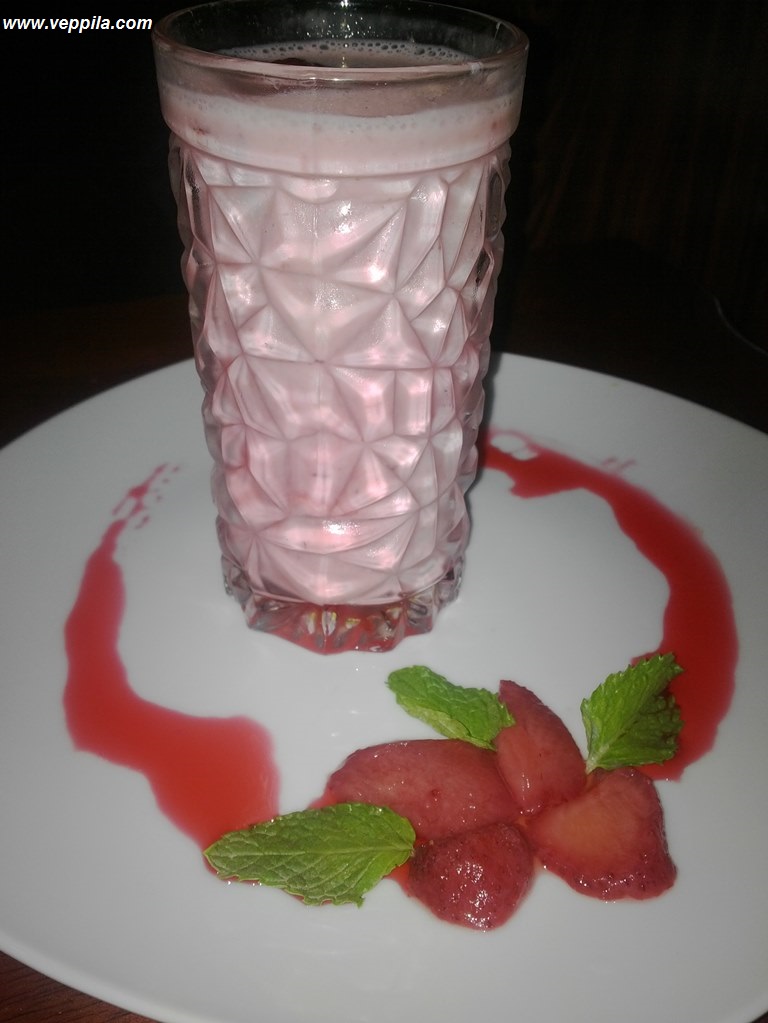 Sweet Stawberry Lassi