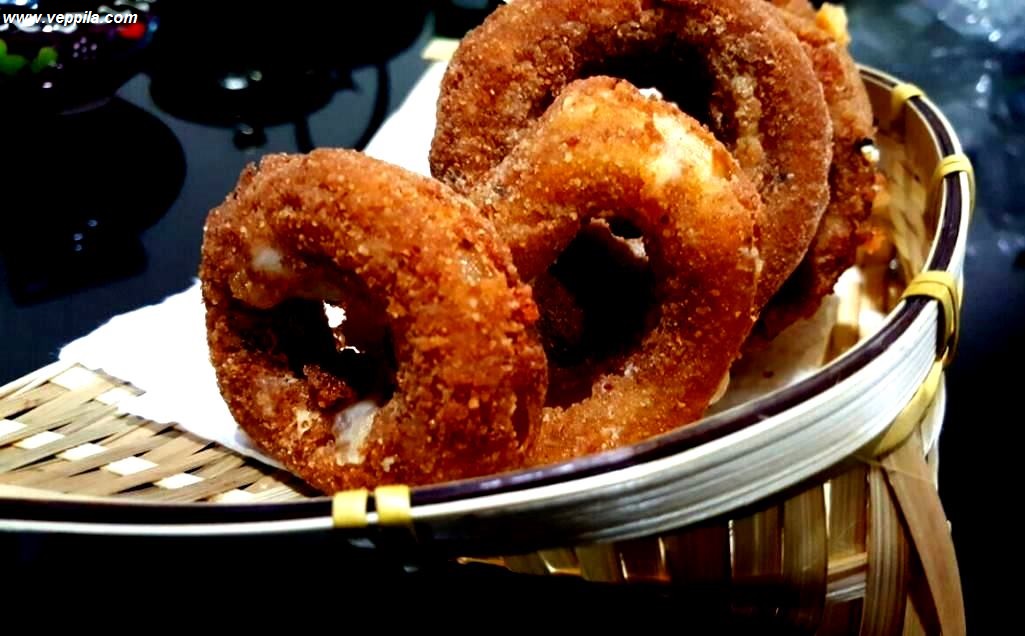 Cheese filled Onion Rings