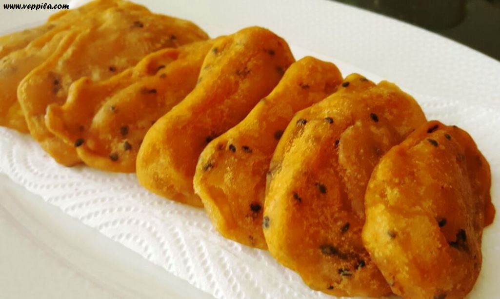 Gluay Khaek (Fried Bananas)