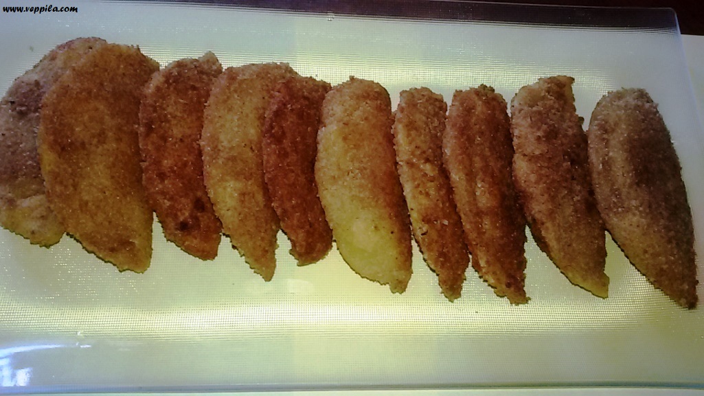 Half-moon ( a Mauritian snack)