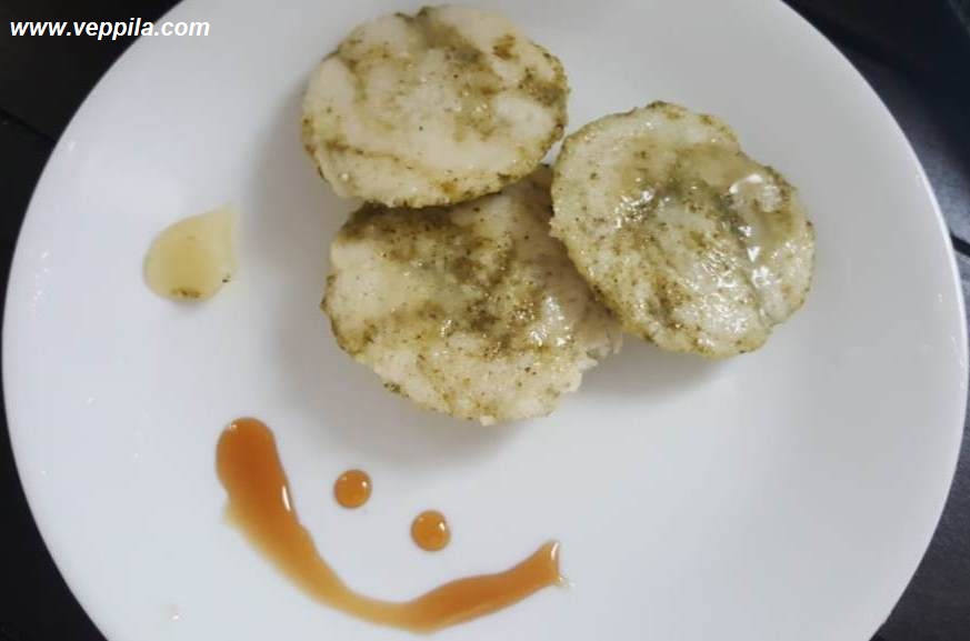 Spinach Idlis (7 months +)