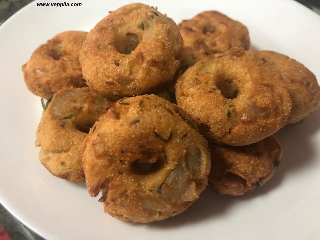 Rava Vada