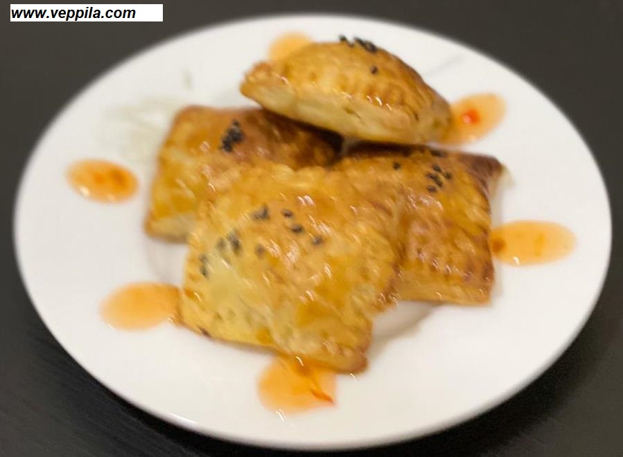 Mini Chicken Masala Pie