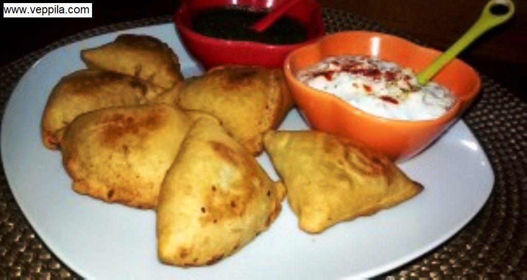 Punjabi aloo samosas